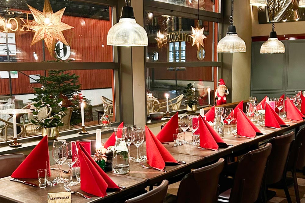 Julbord uppdukat