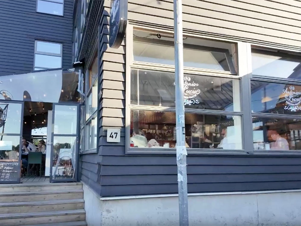 Entren till restaurangen